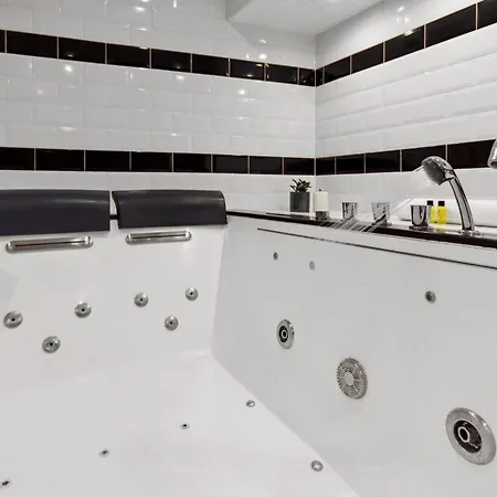 La Confidentielle - Balneo - Sauna - Hypercentre - Ac Appartement *