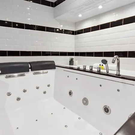 Apartamento La Confidentielle - Balneo - Sauna - Hypercentre - Ac